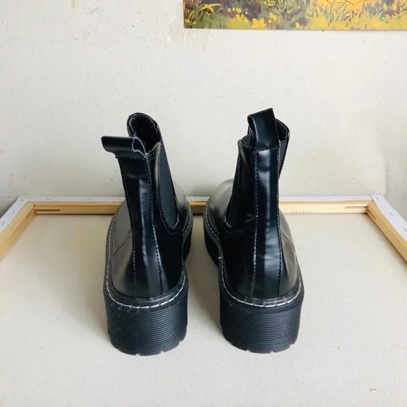 Black Platform Chelsea Boots - Picture 4 of 6